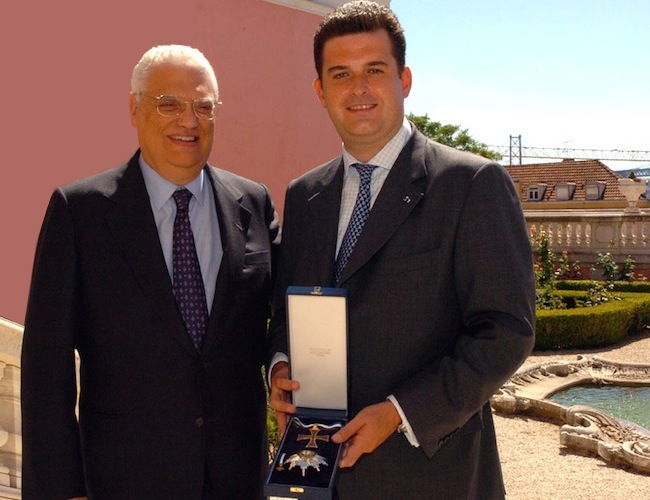 You are currently viewing The President of Portugal honours Anthony Bailey with the Order of Infante Dom Henrique for his contribution to furthering Portuguese-Arab ties